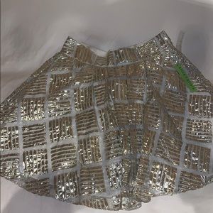 ADORABLE Alice and Olivia Silver Skirt Size 0